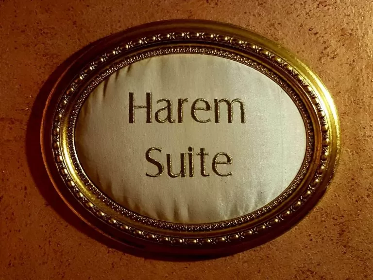 Harem suite