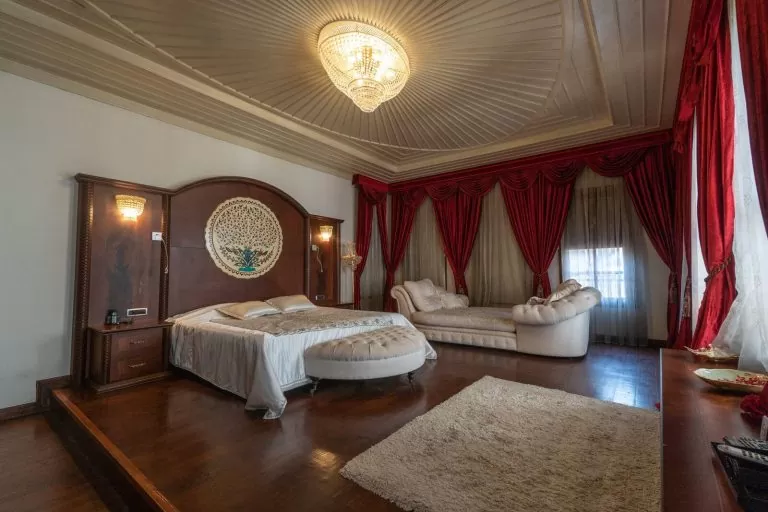 Ottoman Suite