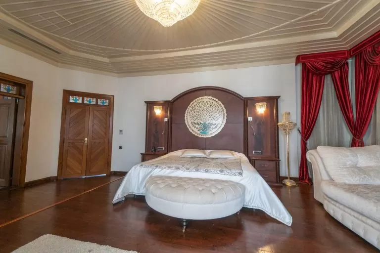 Ottoman Suite