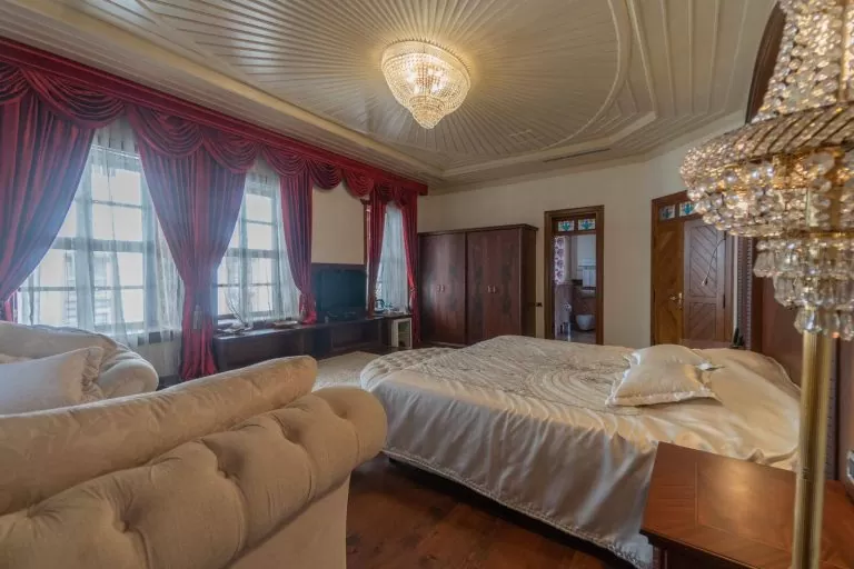 Ottoman Suite