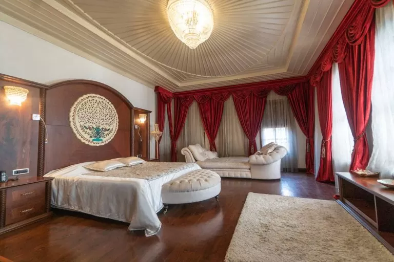 Ottoman Suite